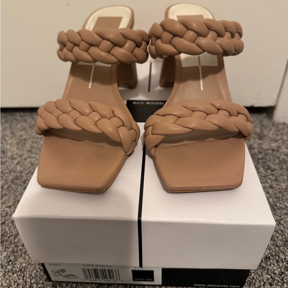 Dolce Vita Pailey Sandal